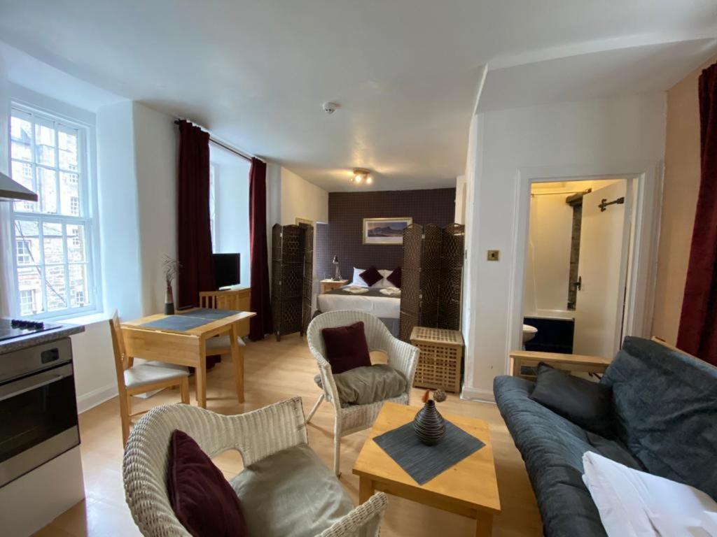 Royal Mile Suites By The Castle — Photos 2